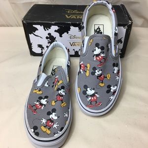 Mickey Mouse classic slip-on vans Women US 6
